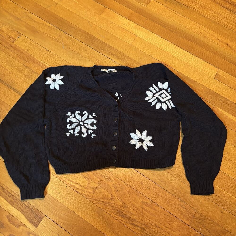Vintage 90’s MEXX Women’s Black Cardigan Sweater Top Black White Art Design S